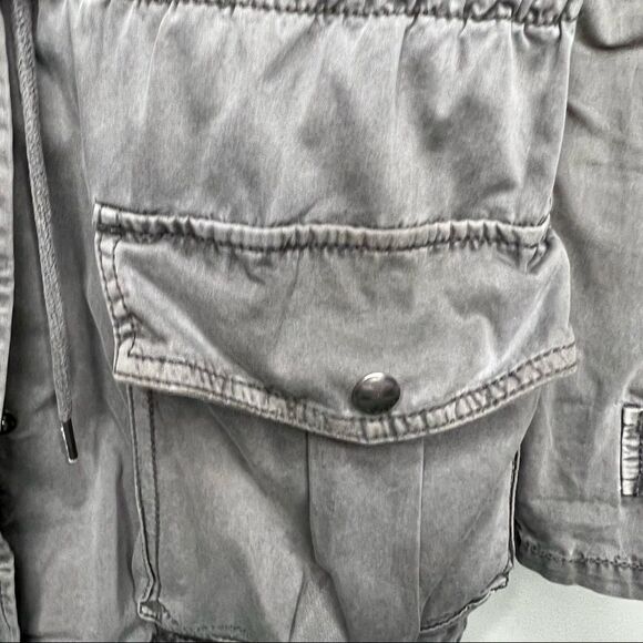 Aritzia Talula Trooper Grey Black Utility Jacket Size XS Military Neutral - Picture 6 of 12